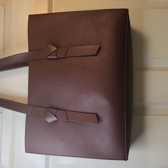 Rachel Zoe Burgandy Arialith in Bordo Vegan Leather Tote - Picture 4 of 9